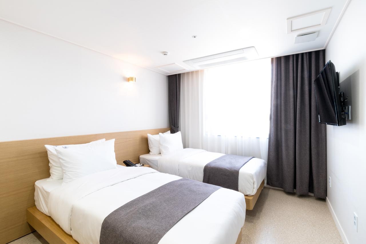 Incheon Airport Legend Hotel Exterior photo
