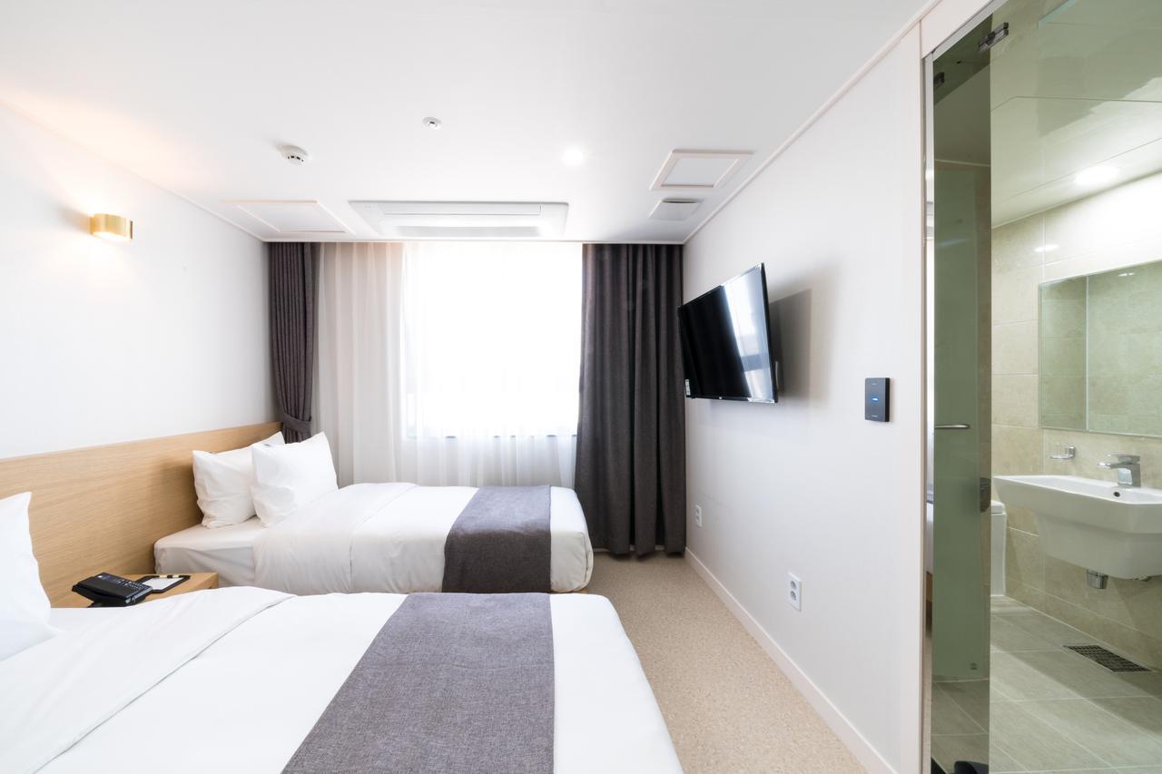 Incheon Airport Legend Hotel Exterior photo